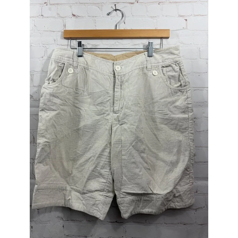 Relativity Shorts Womens Size 12 Petite Tan & White Pin Stripes